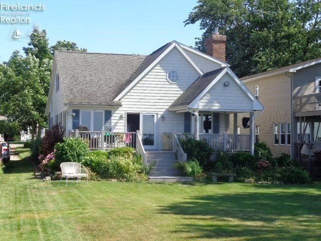 2229 East Sand Road Port Clinton, OH 43452 - Photo 1 of 10 Gallery Image 1