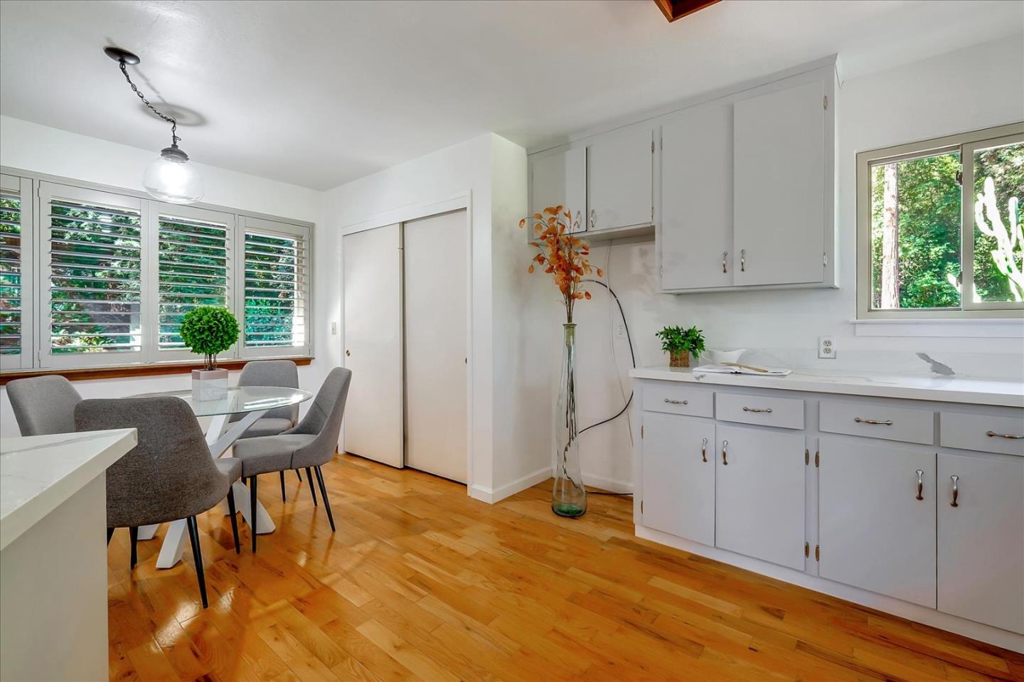 1701 Vine Hill Road Santa Cruz, CA 95065 - Photo 11 of 51 Gallery Image 11