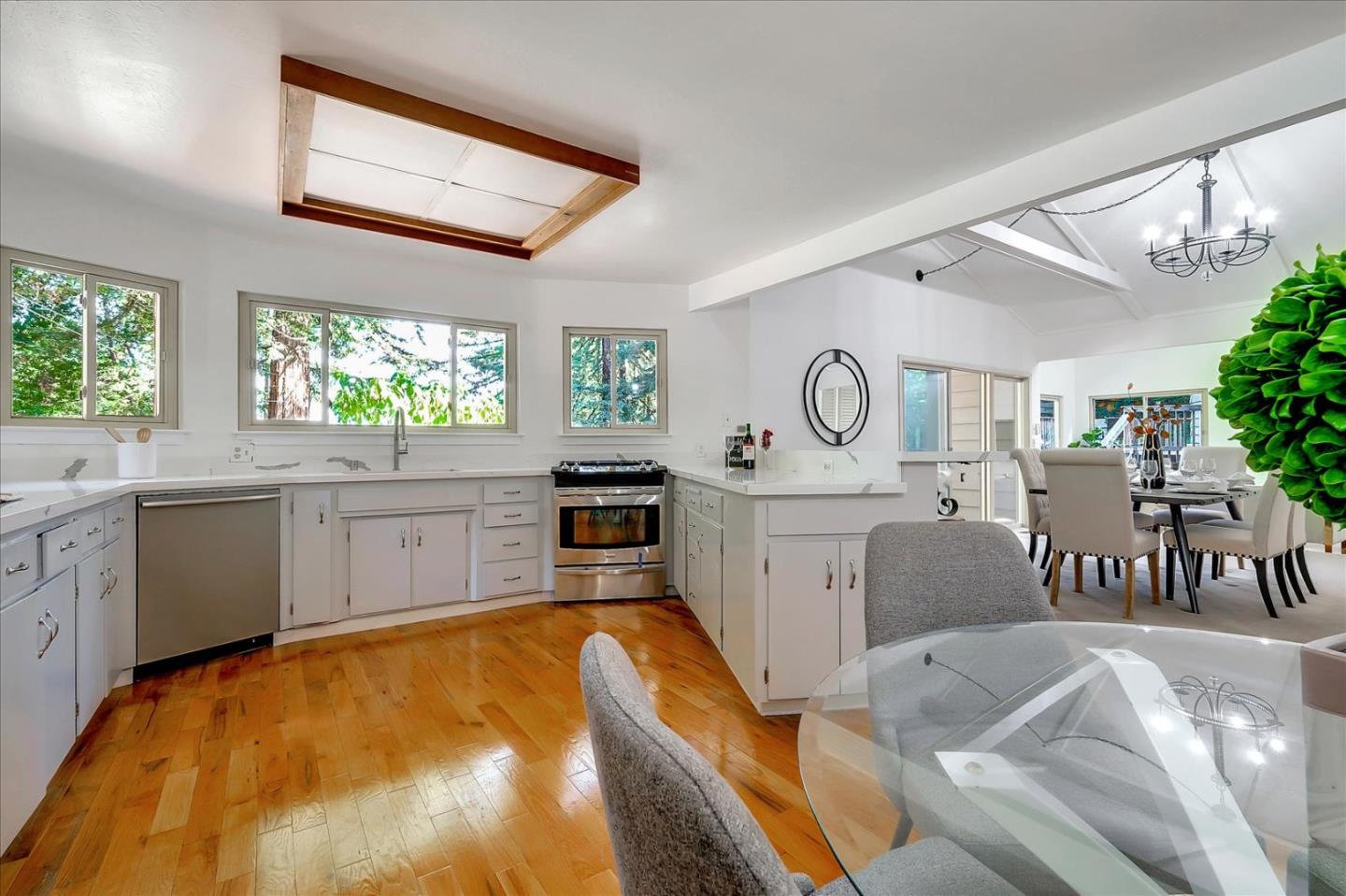 1701 Vine Hill Road Santa Cruz, CA 95065 - Photo 12 of 51 Gallery Image 12