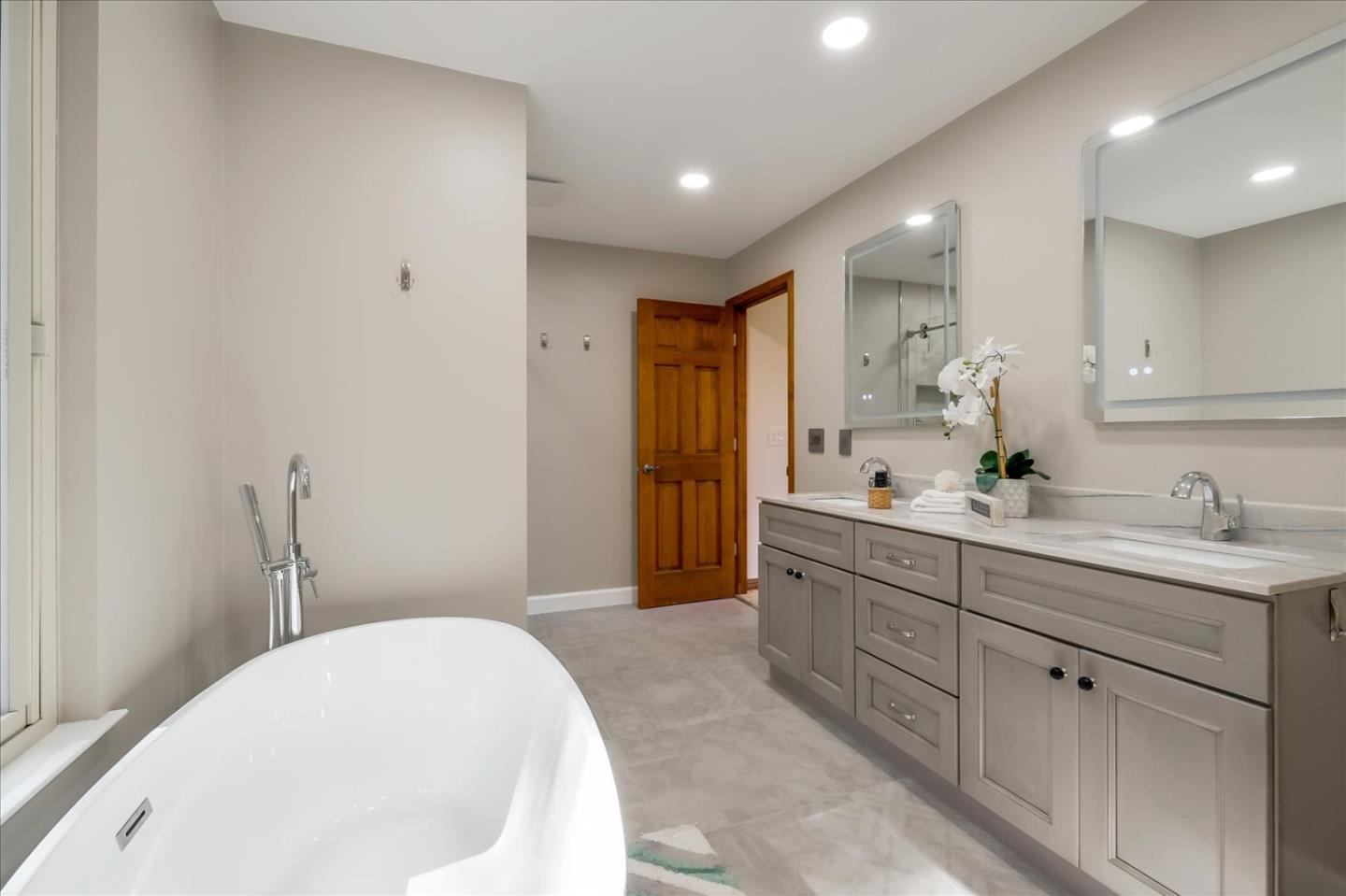 1701 Vine Hill Road Santa Cruz, CA 95065 - Photo 20 of 51 Gallery Image 20