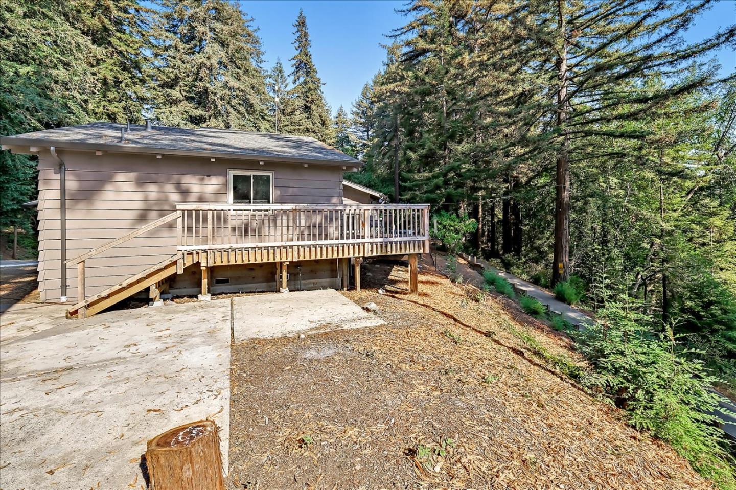 1701 Vine Hill Road Santa Cruz, CA 95065 - Photo 44 of 51 Gallery Image 44