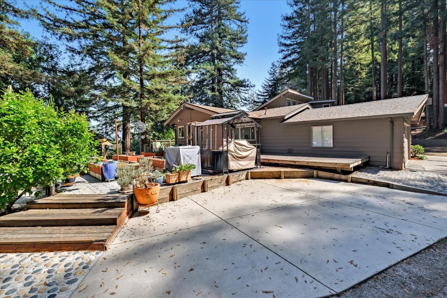 1701 Vine Hill Road Santa Cruz, CA 95065 - Photo 45 of 51 Gallery Image 45