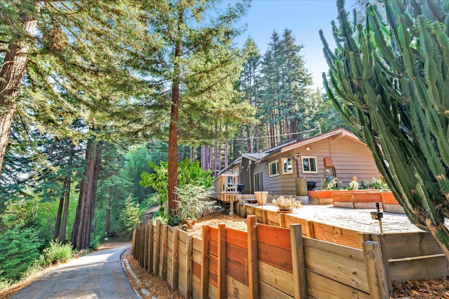 1701 Vine Hill Road Santa Cruz, CA 95065 - Photo 46 of 51 Gallery Image 46