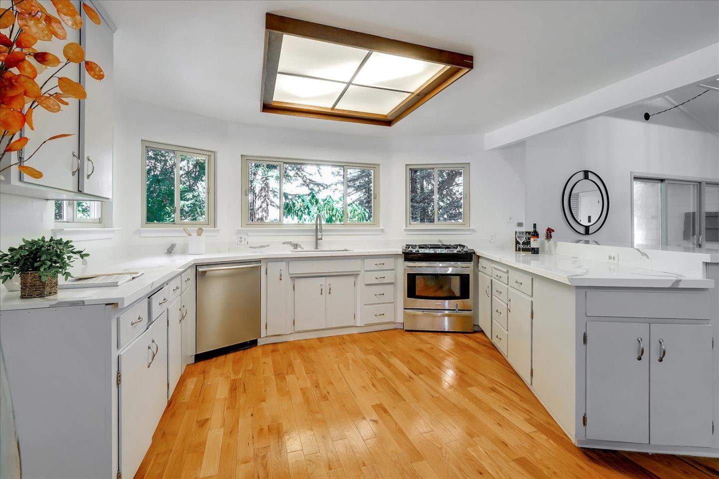 1701 Vine Hill Road Santa Cruz, CA 95065 - Photo 8 of 51 Gallery Image 8