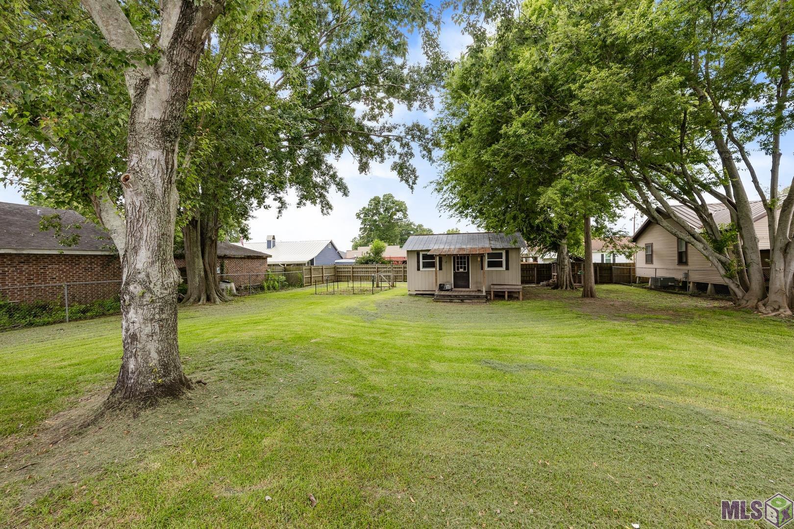 137 4th Street Port Allen, LA 70767 - Photo 21 of 26