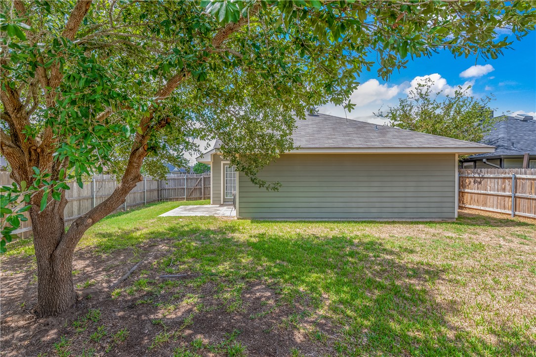 1033 Fallbrook Loop College Station, TX 77845 - Photo 16 of 16
