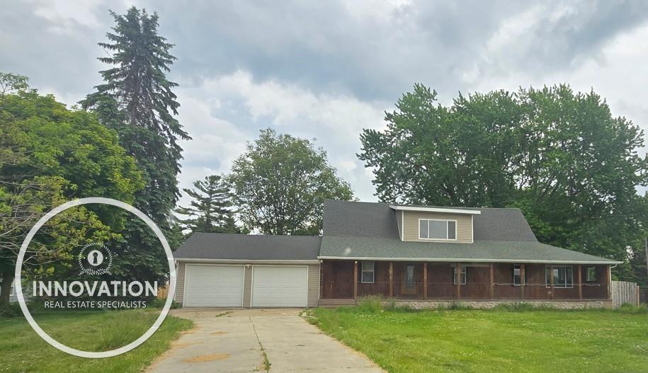 6515 Lakeshore Road Lexington, MI 48450 - Photo 1 of 31