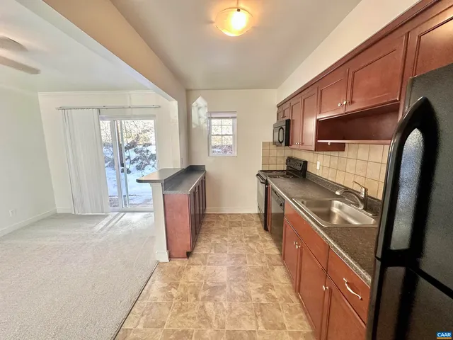 $1,695 | 875 Fountain Court, Unit MULTIPLE S, Charlottesville, VA 22901