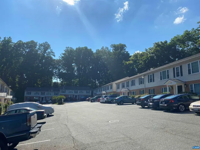 $1,695 | 875 Fountain Court, Unit MULTIPLE S, Charlottesville, VA 22901