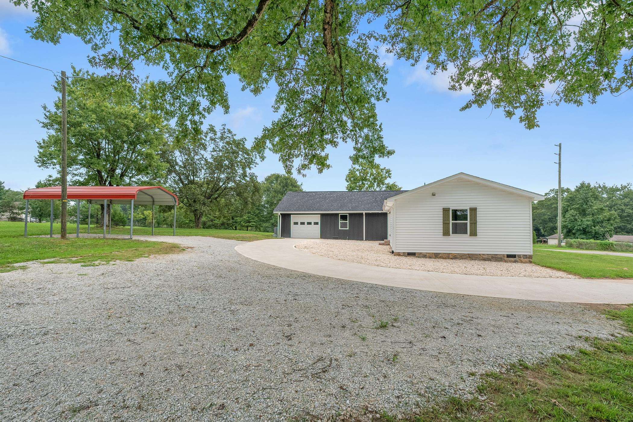 351 State Rd S-42-786 Wellford, SC 29385 - Photo 11 of 40