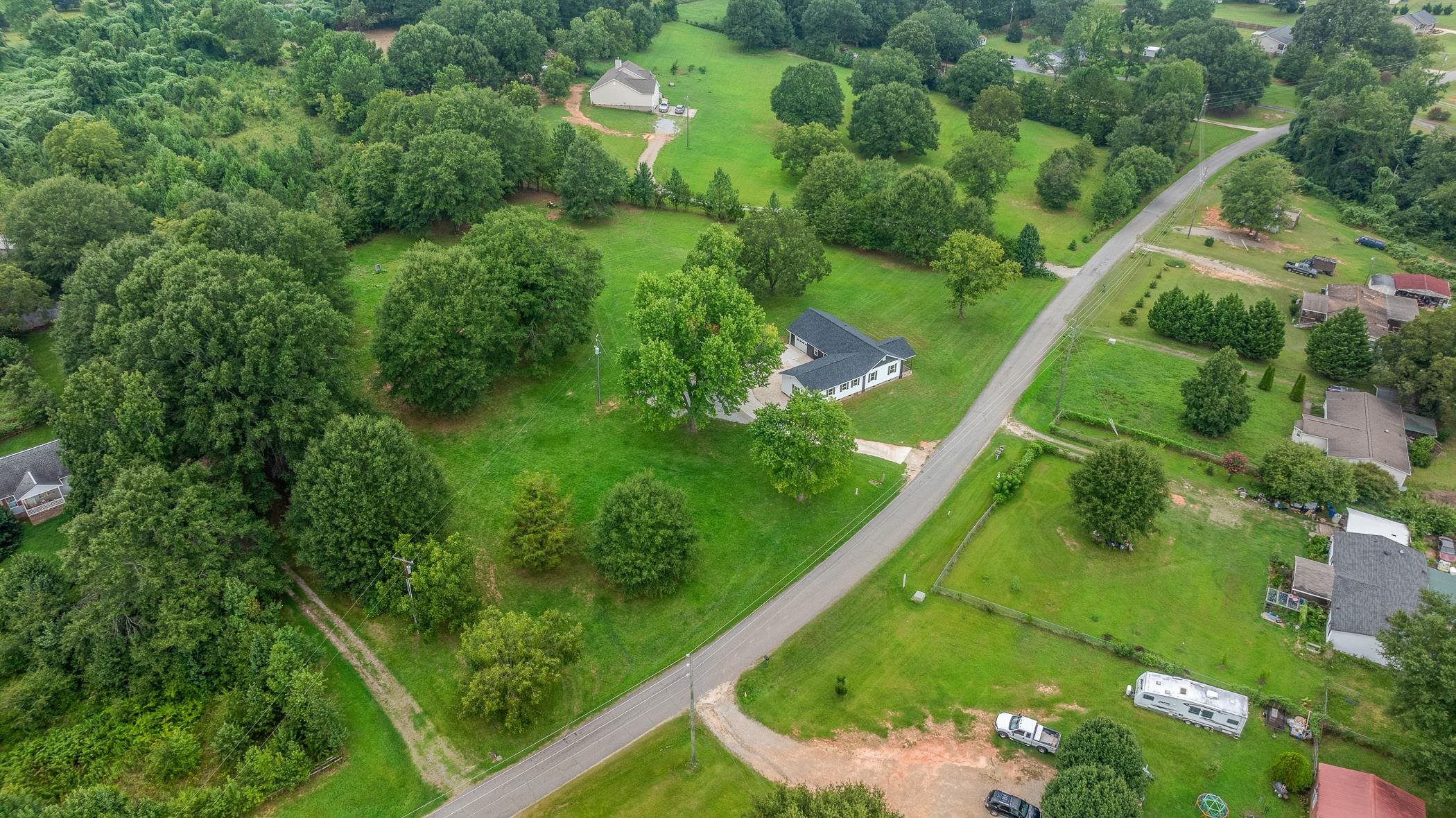 351 State Rd S-42-786 Wellford, SC 29385 - Photo 7 of 40