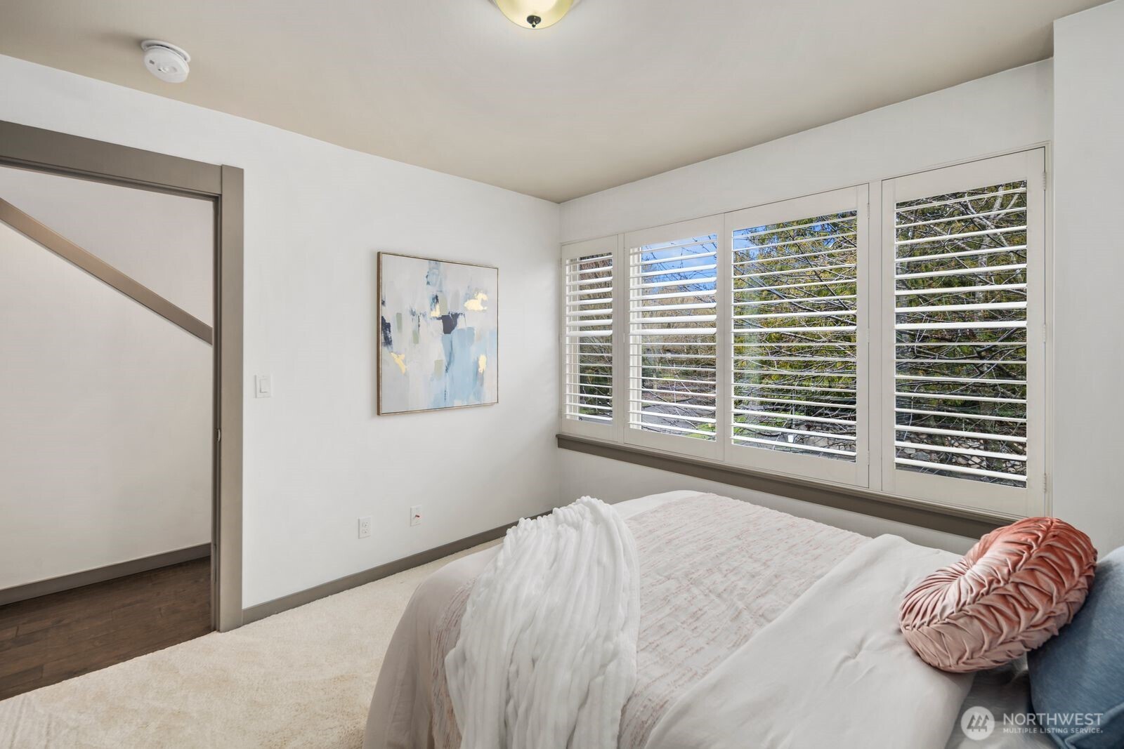 3955 Southwest Oregon Street Seattle, WA 98116 - Photo 23 of 38 Gallery Image 23