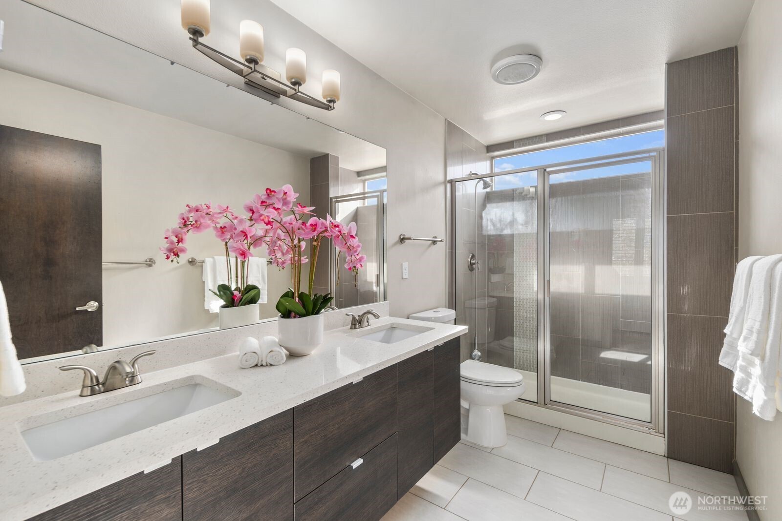3955 Southwest Oregon Street Seattle, WA 98116 - Photo 29 of 38 Gallery Image 29