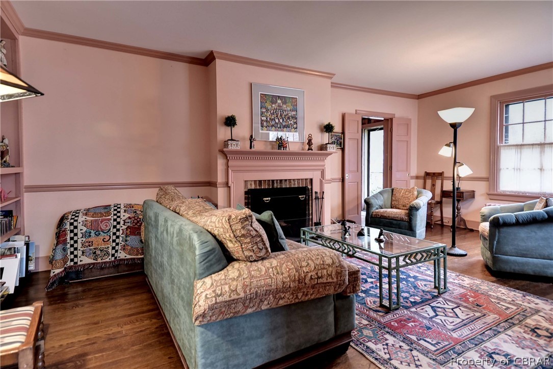 301 Indian Springs Road Williamsburg, VA 23185 - Photo 4 of 25 Family room with fireplace. The perfect spot to curl up with a good book.