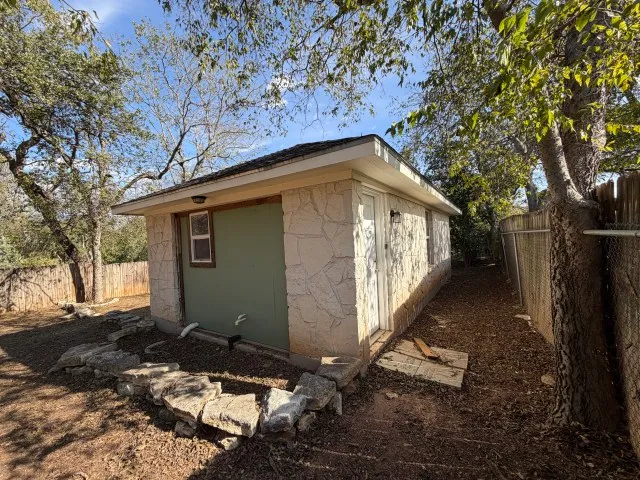 $519,900 | 207 South Creek Street, Fredericksburg, TX 78624