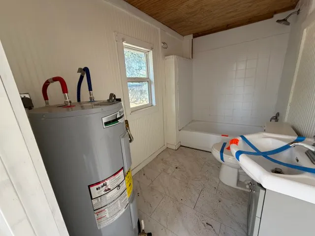 $519,900 | 207 South Creek Street, Fredericksburg, TX 78624