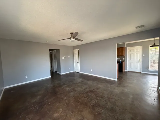 $519,900 | 207 South Creek Street, Fredericksburg, TX 78624