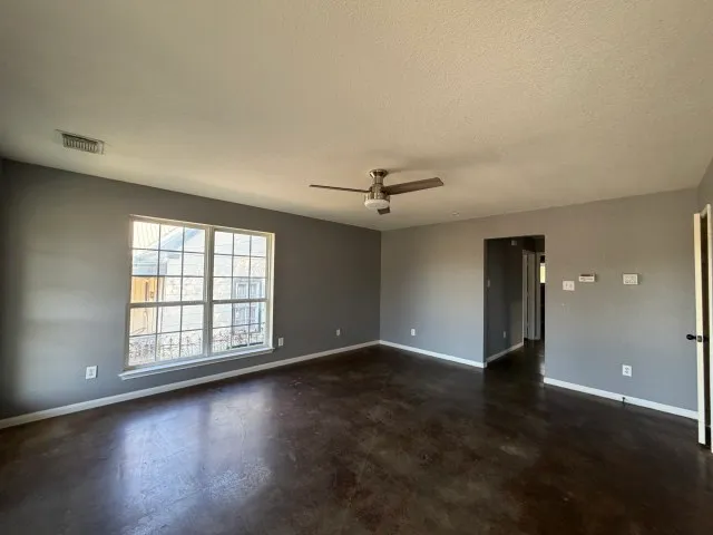 $519,900 | 207 South Creek Street, Fredericksburg, TX 78624