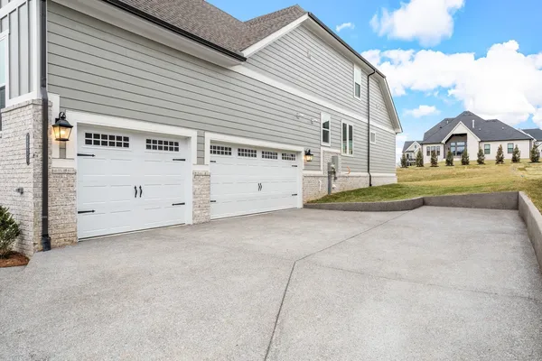 $979,900 | 7295 Woodruff Drive, Fairview, TN 37062