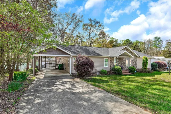 $674,900 | 119 Crosby Drive, Fair Play, SC 29643