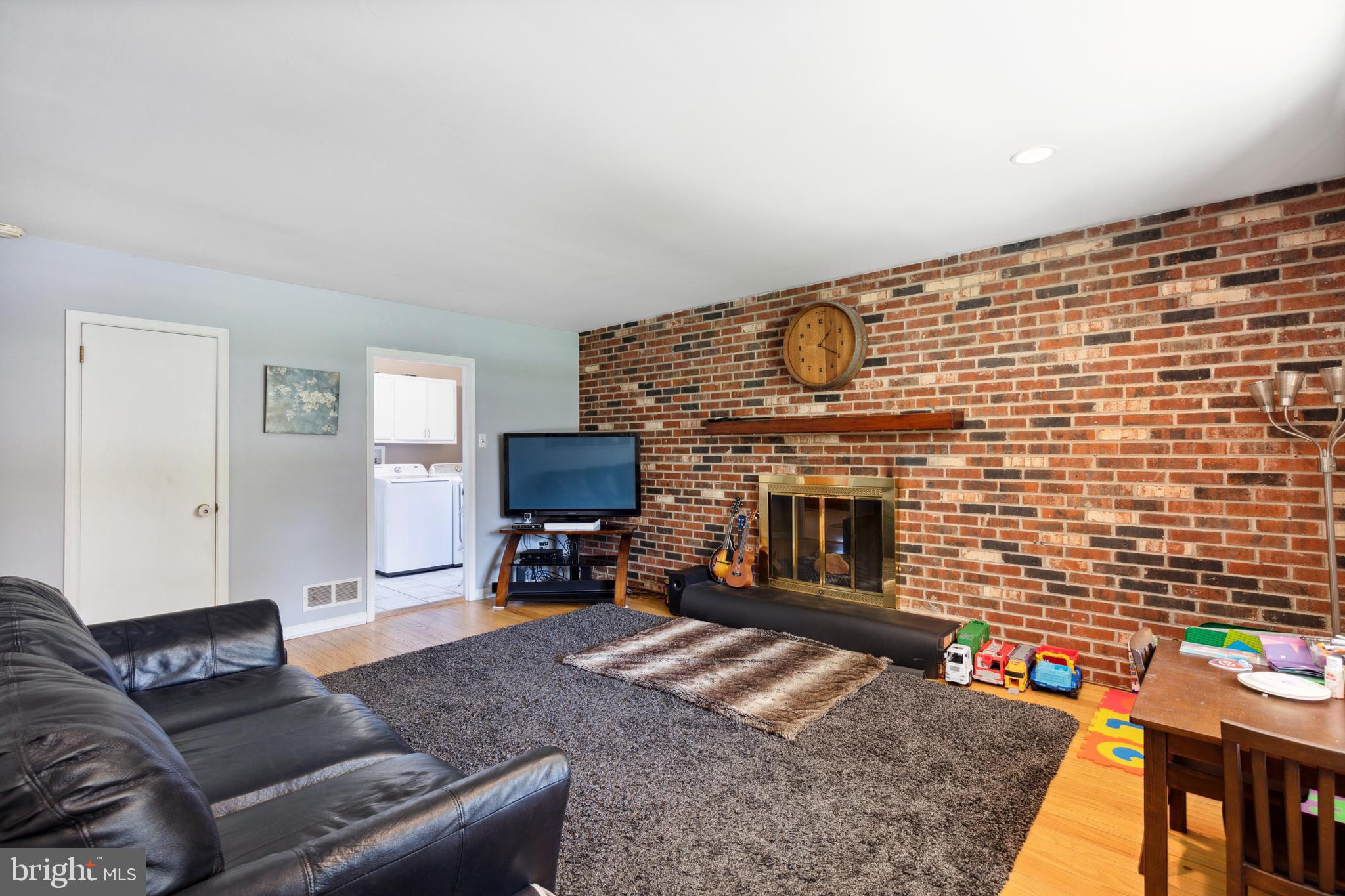 2105 Hemlock Road Norristown, PA 19403 - Photo 8 of 21 Gallery Image 8