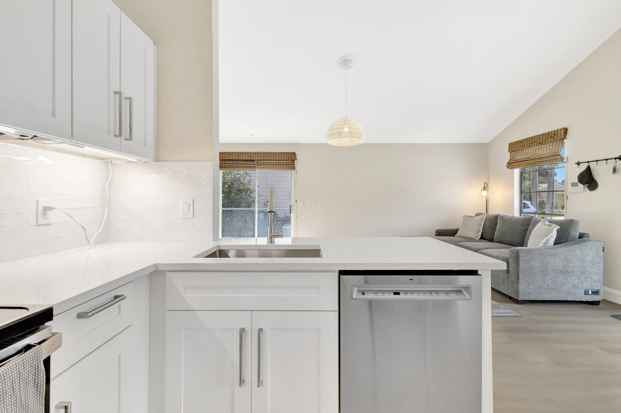 9123 Carma Drive Boynton Beach, FL 33472 - Photo 9 of 36 10-web-or-mls-_82A4960