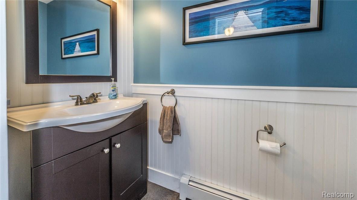 16512 Farmington Road Livonia, MI 48154 - Photo 29 of 80 dsc_0040.jpg