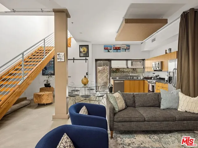 $7,395 | 815 Hampton Drive, Unit 2, Venice, CA 90291