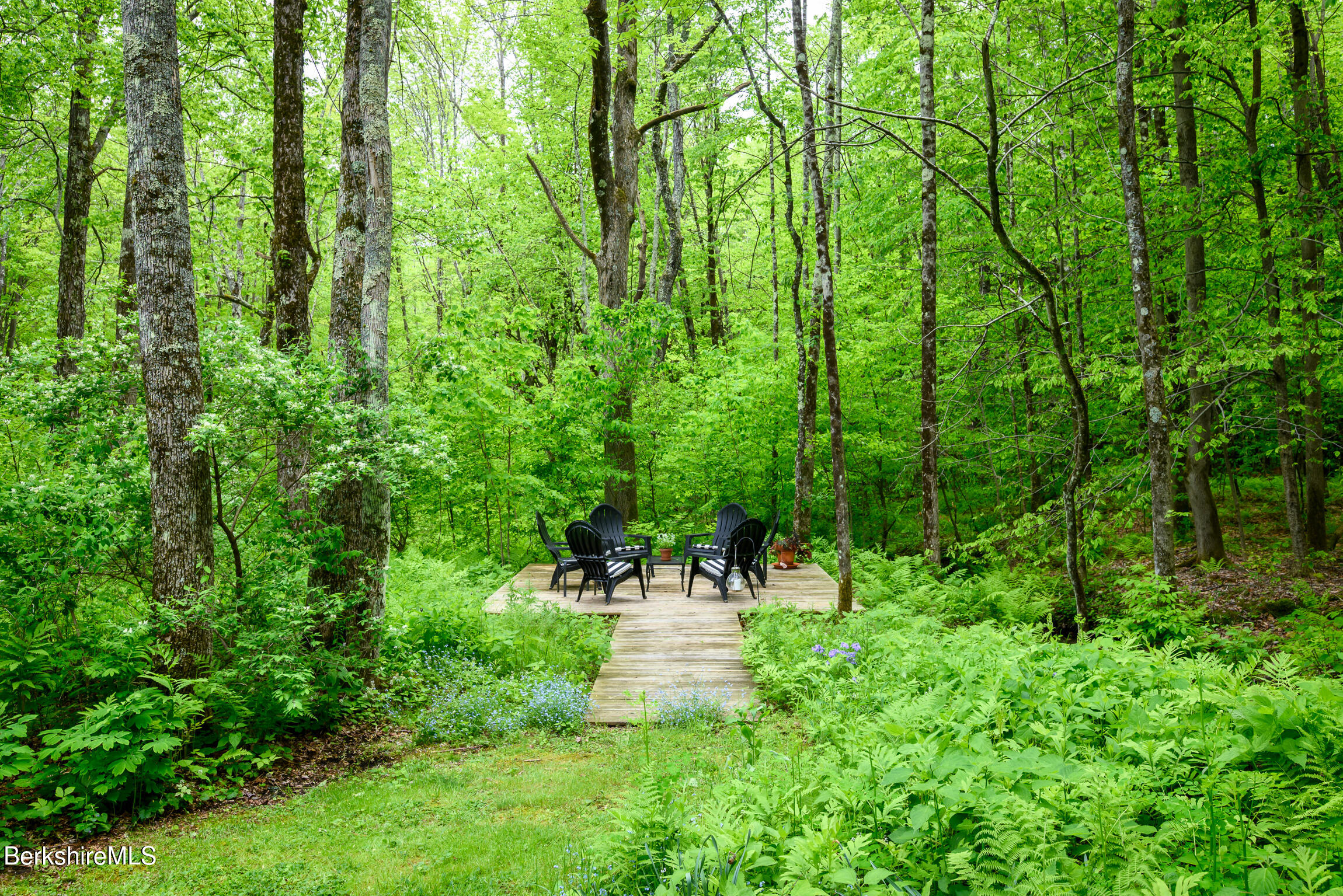 963 Hancock Road Williamstown, MA 01267 - Photo 44 of 60 Streamside sitting deck