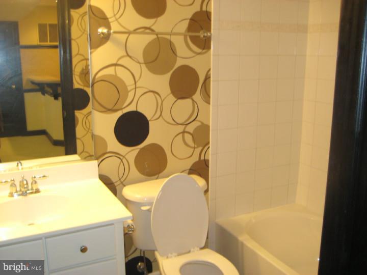 289 Barnhill Road Perkasie, PA 18944 - Photo 22 of 25 Bathroom