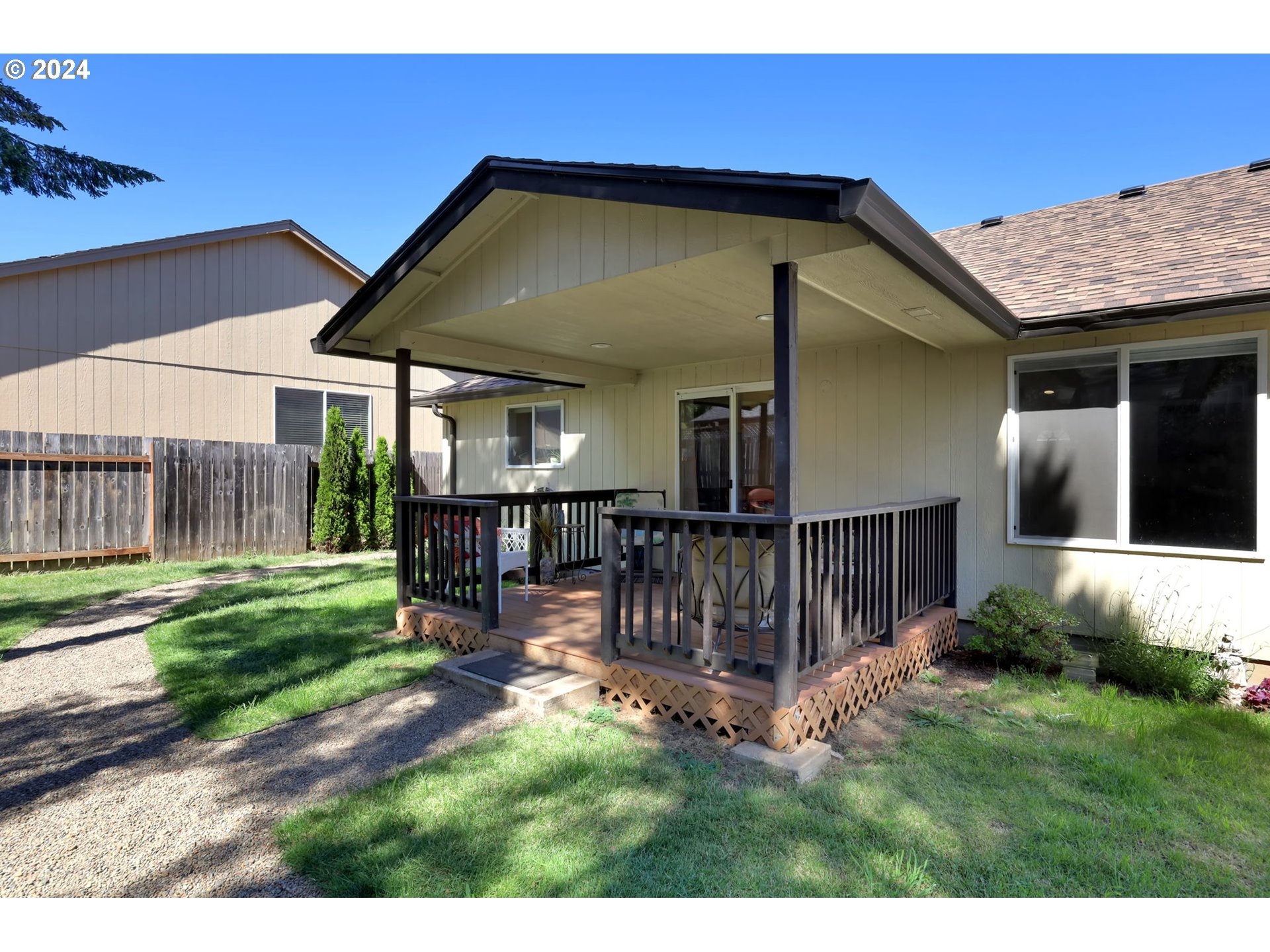 198 Buttercup Loop Cottage Grove, OR 97424 - Photo 27 of 28 Gallery Image 27