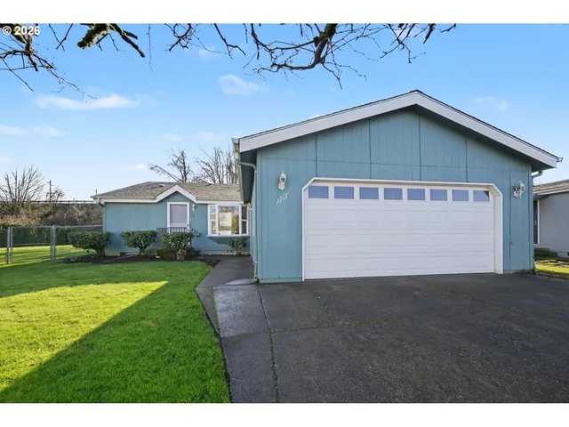 $380,000 | 2717 Maia Loop, Springfield, OR 97477