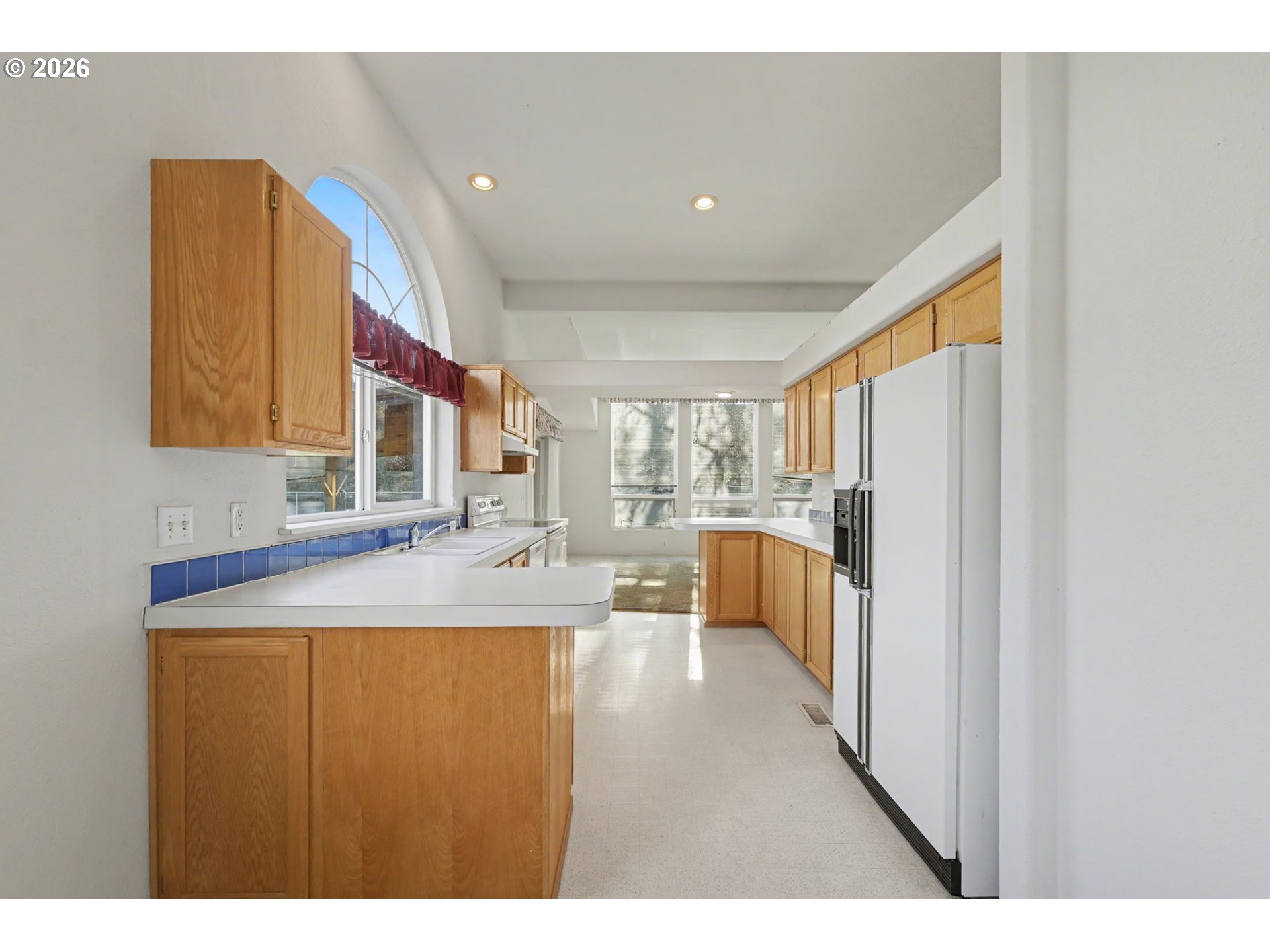 2717 Maia Loop Springfield, OR 97477 - Photo 13 of 39 Kitchen