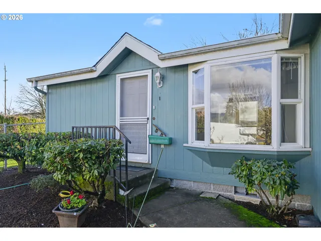 $380,000 | 2717 Maia Loop, Springfield, OR 97477