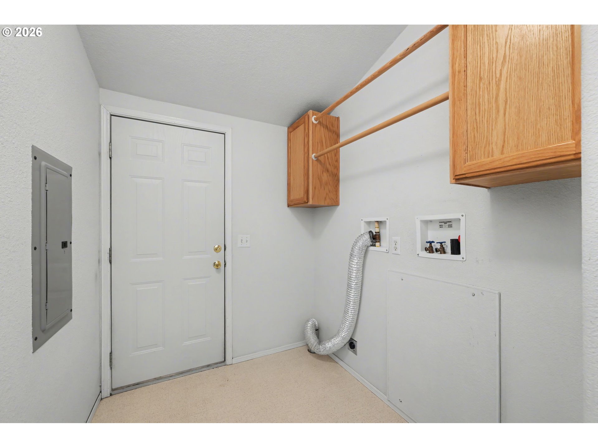 2717 Maia Loop Springfield, OR 97477 - Photo 28 of 39 Utility Room