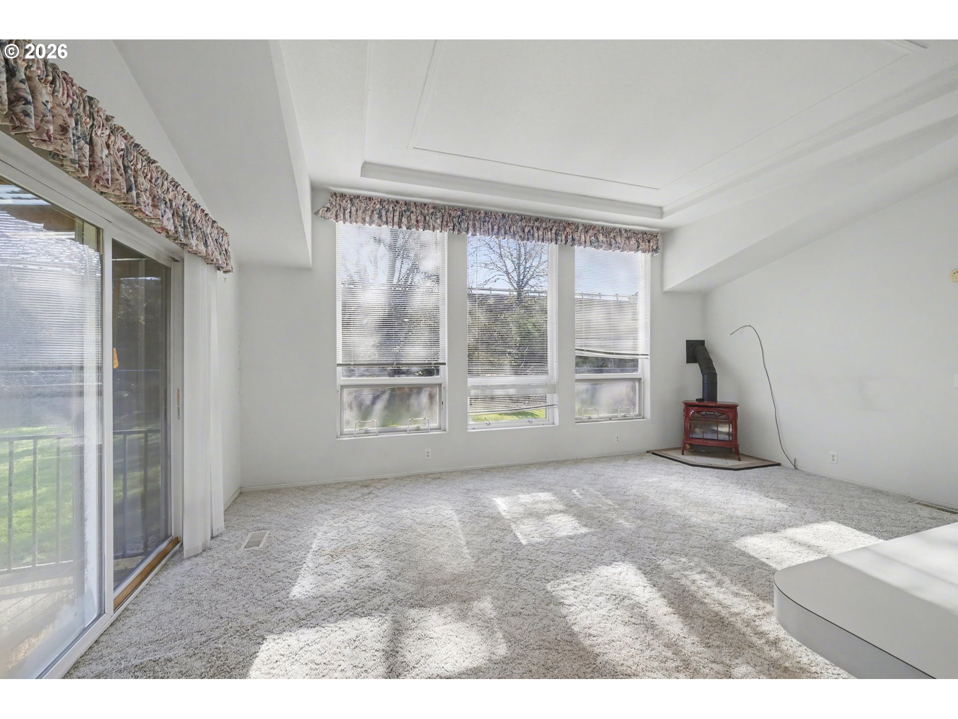 2717 Maia Loop Springfield, OR 97477 - Photo 3 of 39 Family Room
