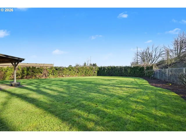 $380,000 | 2717 Maia Loop, Springfield, OR 97477