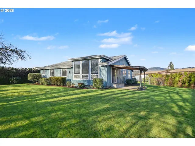 $380,000 | 2717 Maia Loop, Springfield, OR 97477