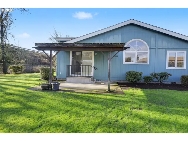 $380,000 | 2717 Maia Loop, Springfield, OR 97477