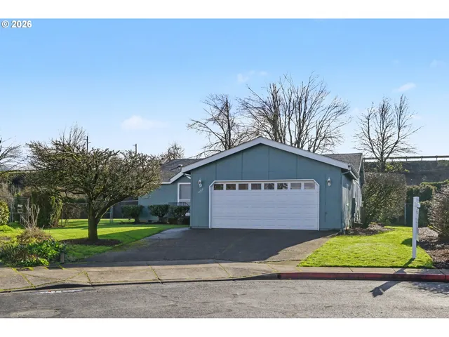 $380,000 | 2717 Maia Loop, Springfield, OR 97477