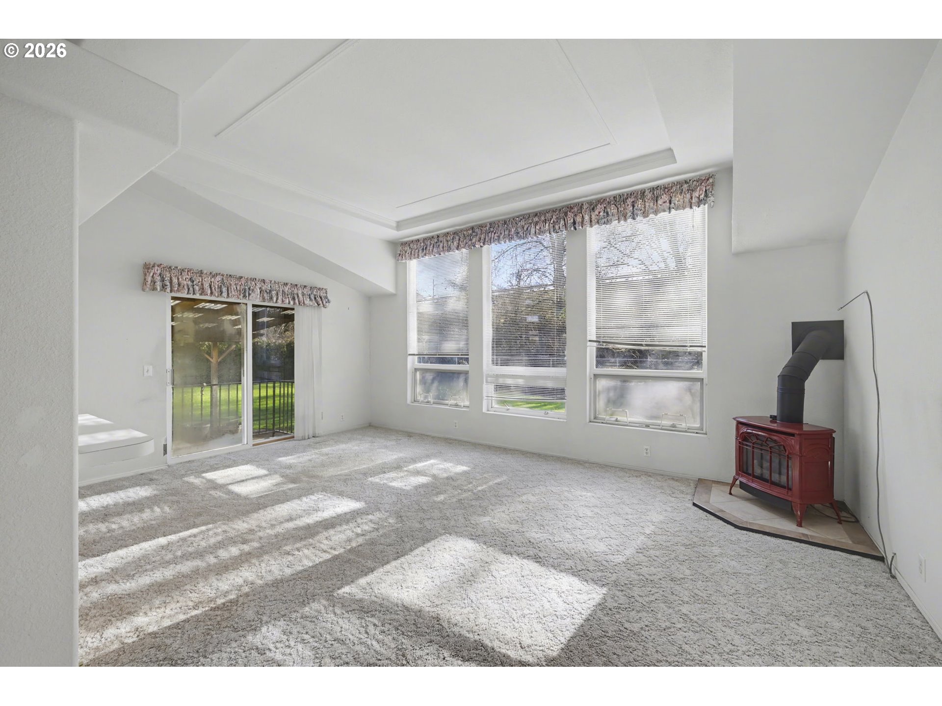 2717 Maia Loop Springfield, OR 97477 - Photo 4 of 39