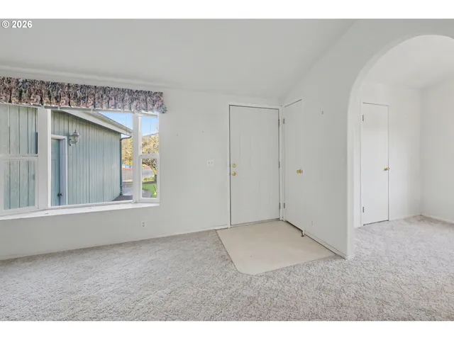 $380,000 | 2717 Maia Loop, Springfield, OR 97477