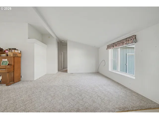 $380,000 | 2717 Maia Loop, Springfield, OR 97477