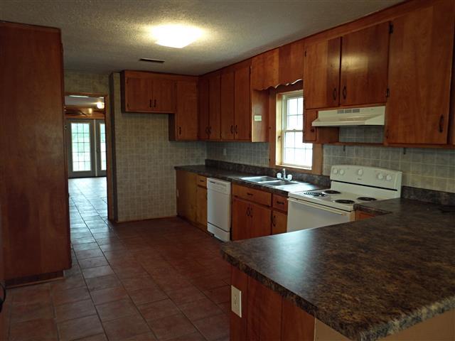 612 Mingo Road Winchester, TN 37398 - Photo 7 of 20 Gallery Image 7