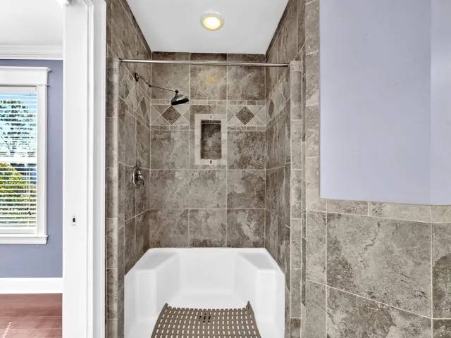 $840,000 | 170 Baywind Drive, Niceville, FL 32578