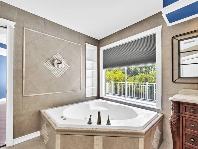 $840,000 | 170 Baywind Drive, Niceville, FL 32578