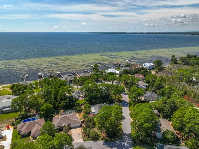 $840,000 | 170 Baywind Drive, Niceville, FL 32578