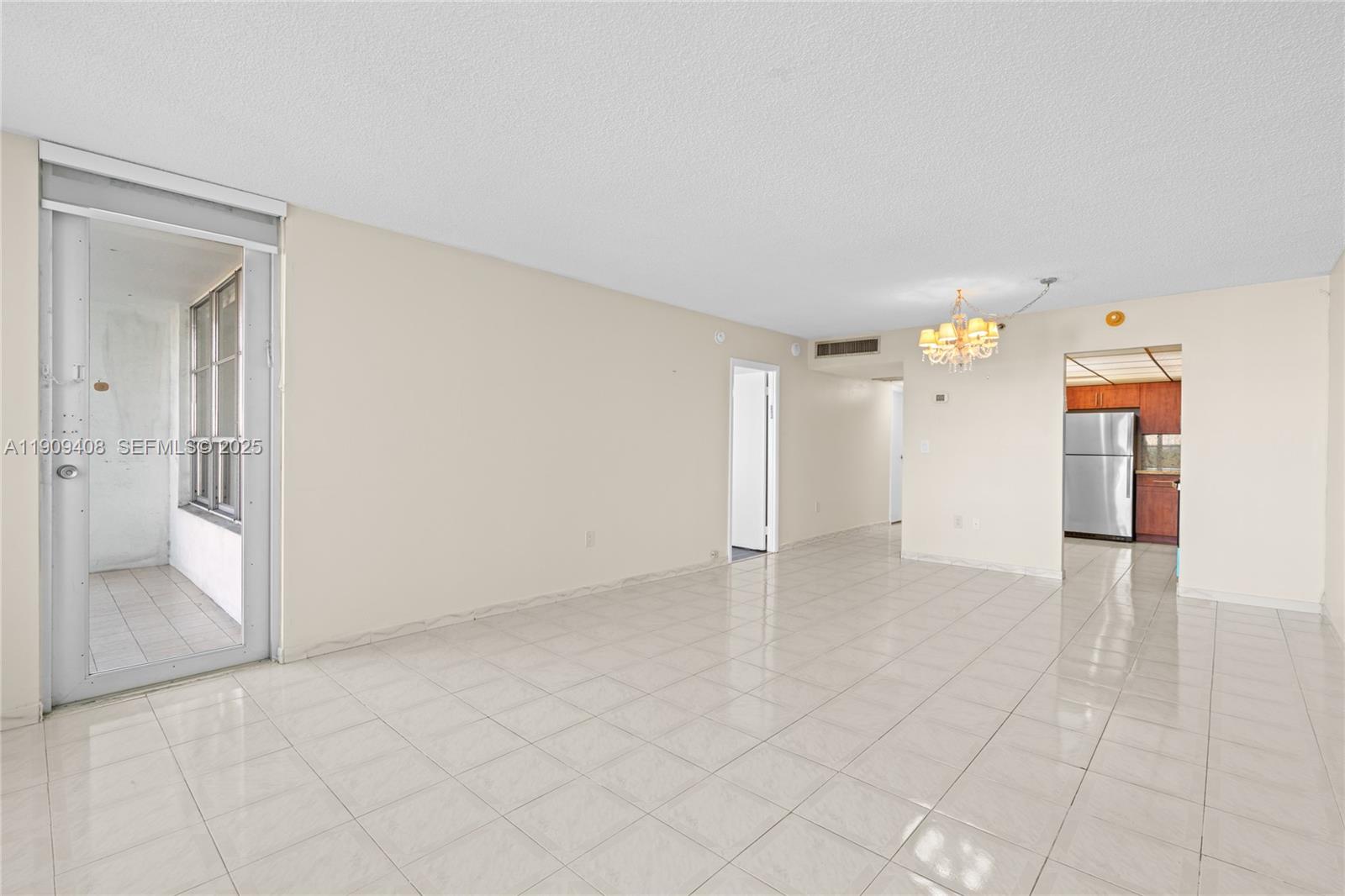 4101 Pine Tree Drive, Unit 802 Miami Beach, FL 33140 - Photo 2 of 58