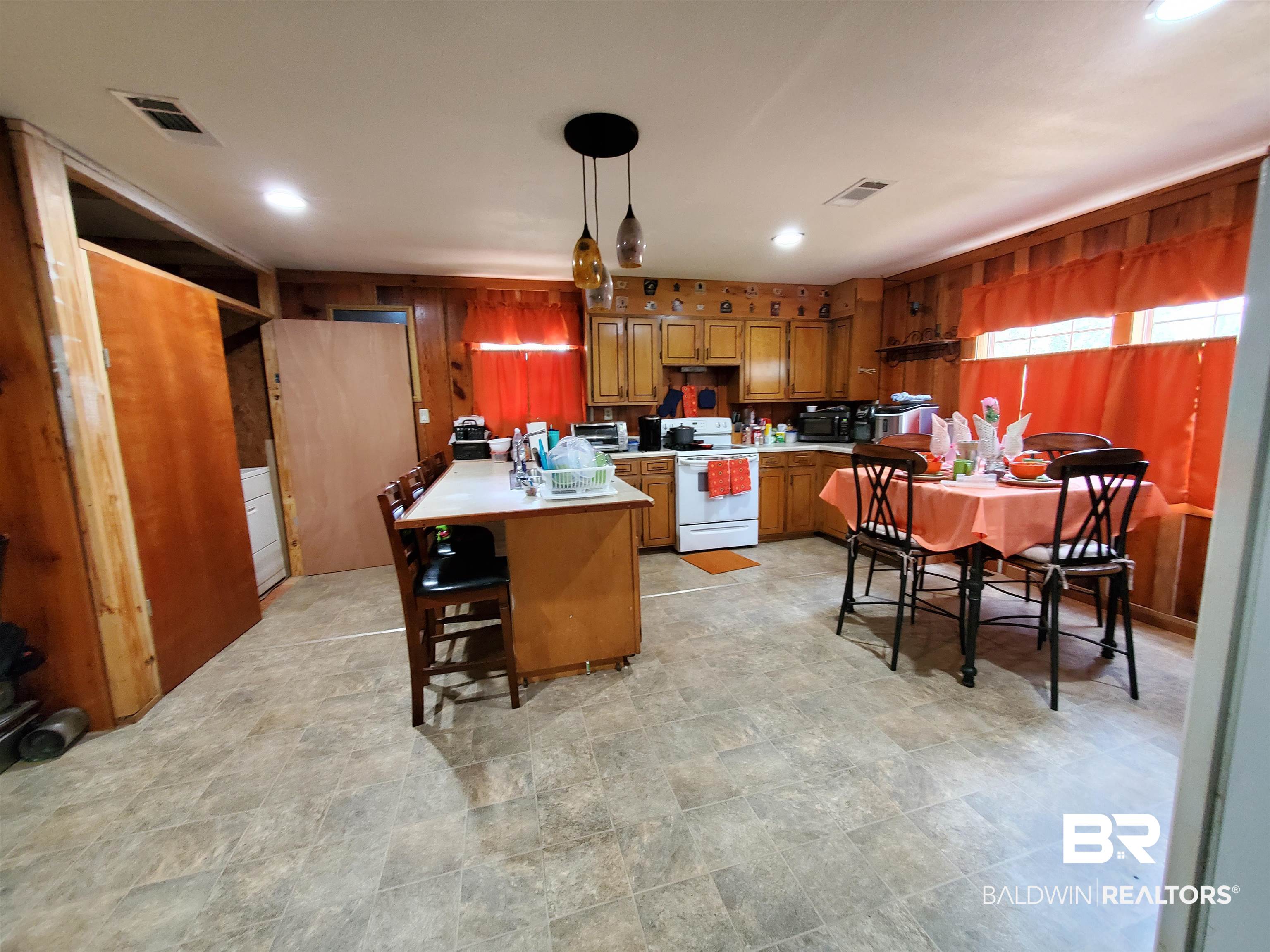 196 Tag Road Monroeville, AL 36460 - Photo 8 of 34