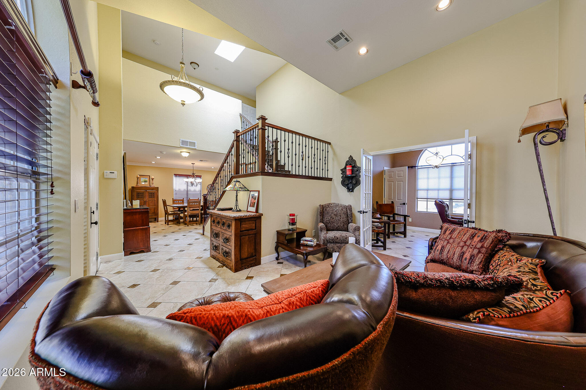 16429 South 33rd Street Phoenix, AZ 85048 - Photo 14 of 29 LIVING ROOM